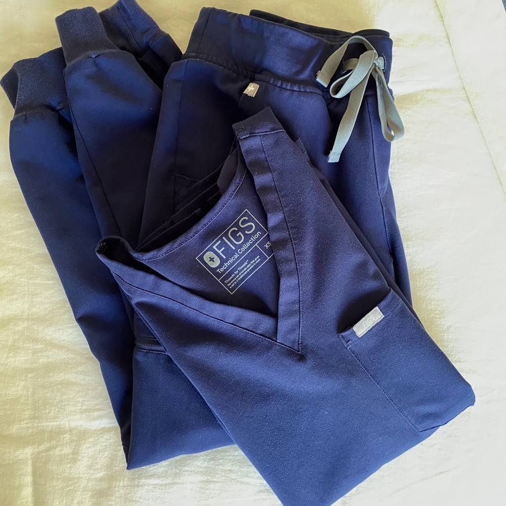 Figs Navy Blue Scrub Set
